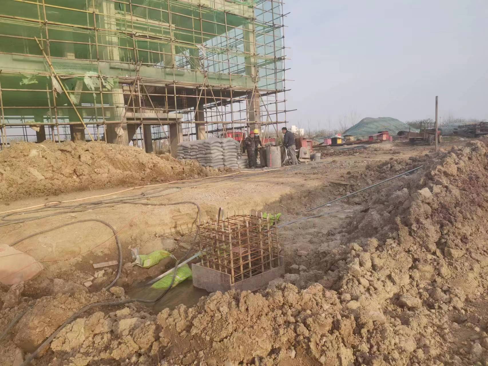 顺城当桥梁出现裂缝的时候应该及时加固修补